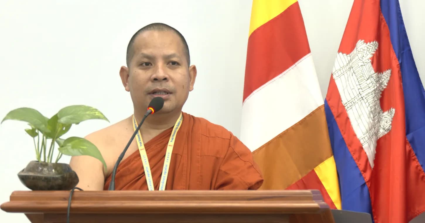 សាមណៈនិស្សិត និស្សិតឆ្នាំទី៣ នៃសាខាពុទ្ធិកសាកលវិទ្យាល័យព្រះសីហនុរាជ ខេត្តបាត់ដំបង បានចូលរួមកម្មវិធីប្រកួតសវនាការប្រឌិដ្ឋតុលាការយុត្តិធម៌អន្តរជាតិ