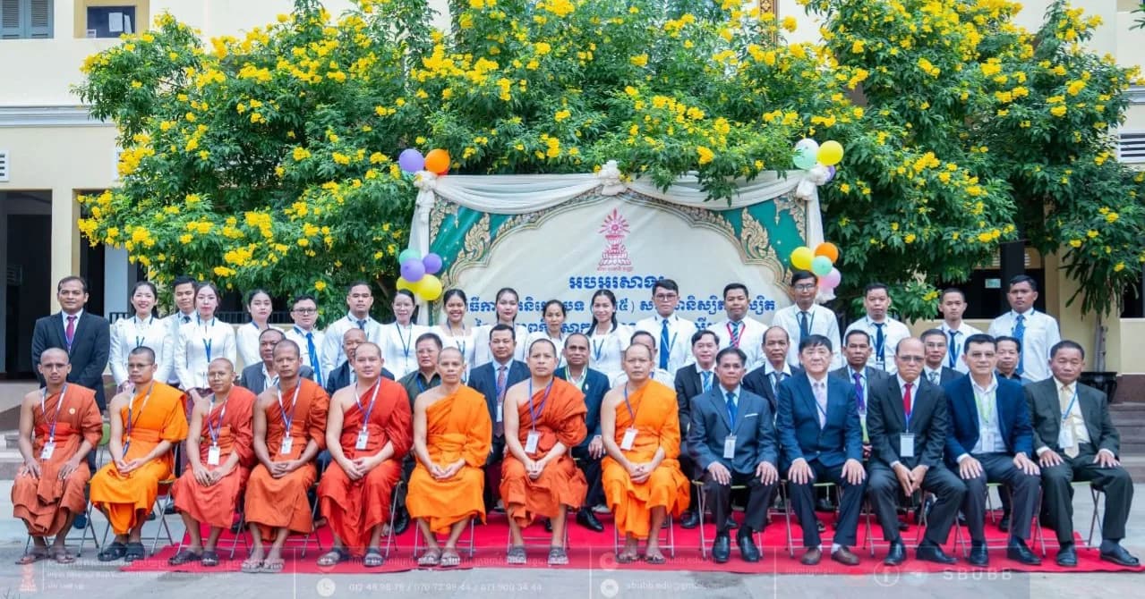សាខាពុទ្ធិកសាកលវិទ្យាល័យព្រះសីហនុរាជ ខេត្តបាត់ដំបង បើកកិច្ចការពារនិក្ខេបបទថ្នាក់បរិញ្ញាបត្រជាន់ខ្ពស់ សម្រាប់សមណនិស្សិត និស្សិត ដើម្បីបញ្ជាក់អំពីមូលធនមនុស្សពិតប្រាកដរបស់ជាតិ