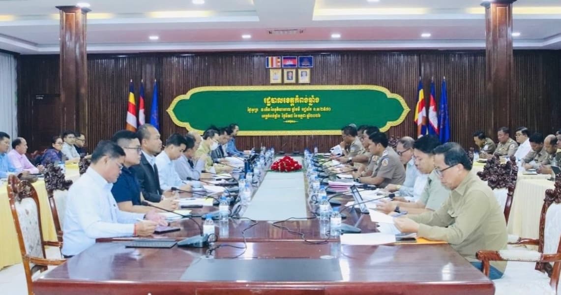 ខេត្តកំពង់ឆ្នាំង វាយតម្លៃការផ្តល់សេវាច្រកចេញចូលតែមួយ ដើម្បីលើកកម្ពស់ប្រសិទ្ធភាពការងារ