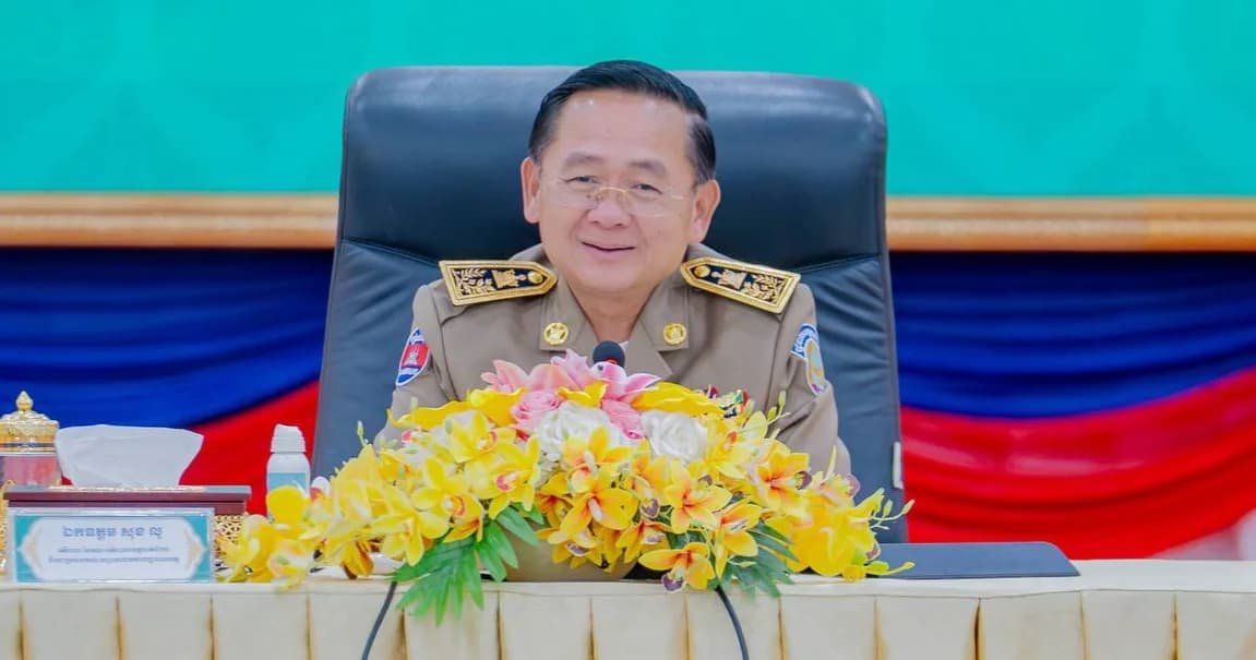 ឯកឧត្តម សុខ លូ ដាក់បទបញ្ជាឱ្យគណៈបញ្ជាការឯកភាពរដ្ឋបាលស្រុកជាប់ព្រំដែនថៃត្រូវពង្រឹងការទប់ស្កាត់ និងបង្រ្កាបការរត់ពន្ធទំនិញ និងការនាំមនុស្សឆ្លងដែនខុសច្បាប់