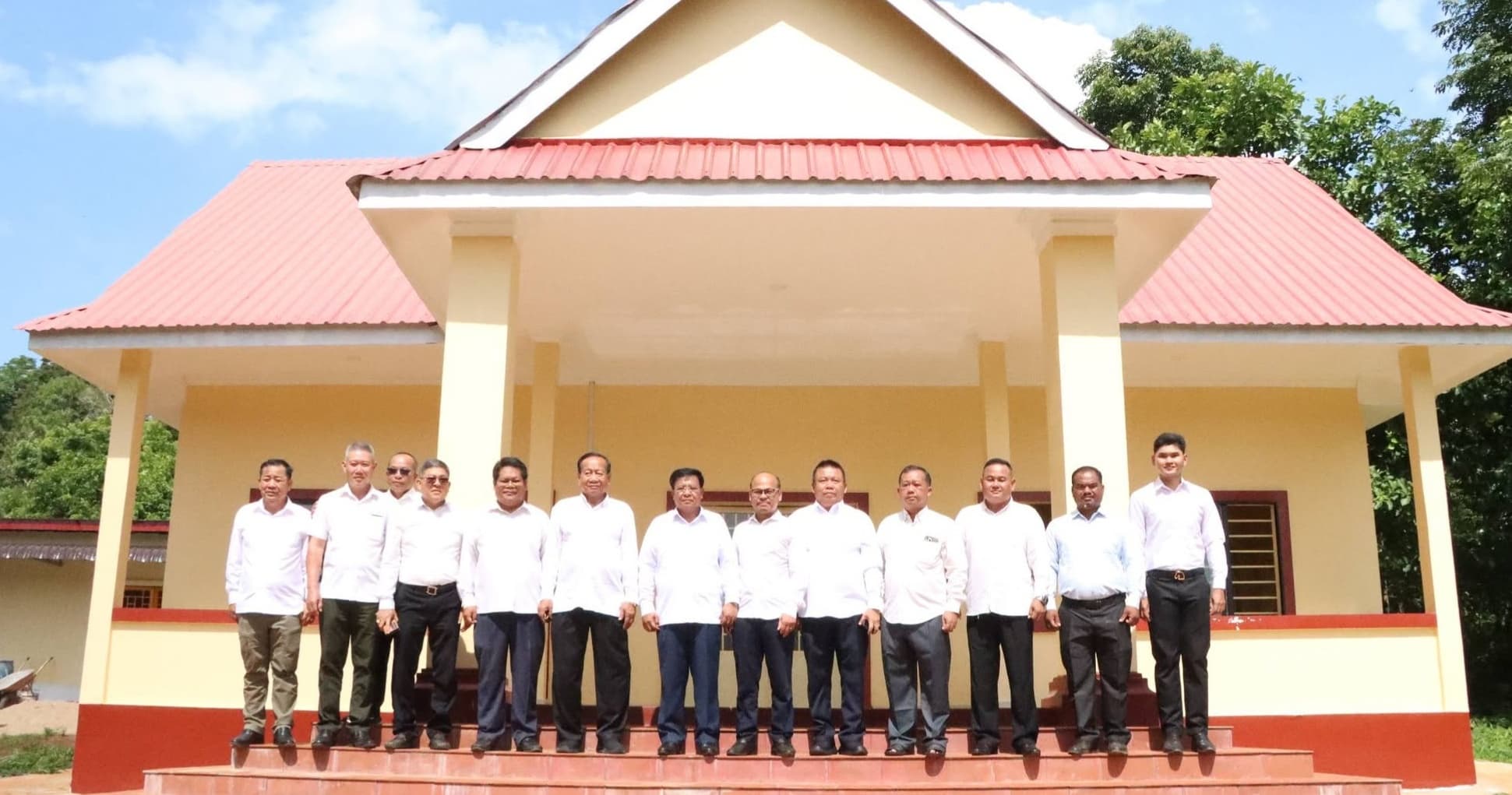 ឯកឧត្តម គង់ គឹមនី អភិបាលខេត្តមណ្ឌលគិរី អញ្ជើញចុះពិនិត្យវឌ្ឍនភាពការសាងសង់អគារសមាគមអតីតយុទ្ធជន និងនិវត្តជនកម្ពុជាខេត្ត