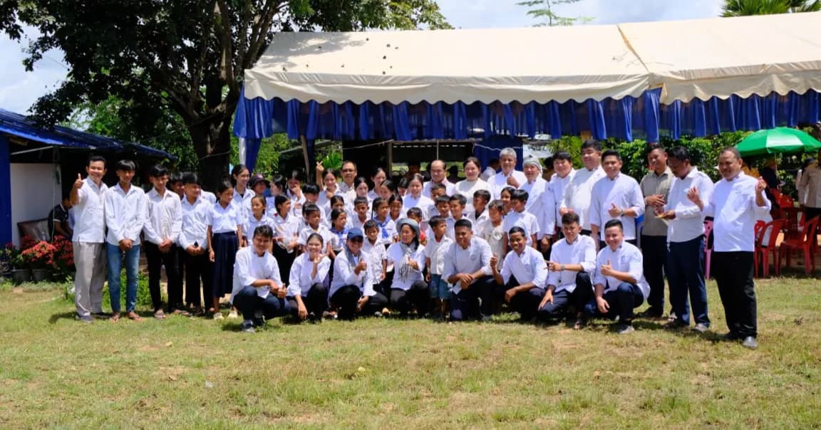 កម្មវិធី «ពីចម្ការទៅខ្ទះឆា» ផ្ដល់របបអាហារសុវត្ថិភាពដល់កុមារនៅស្រុកអង្គរធំ