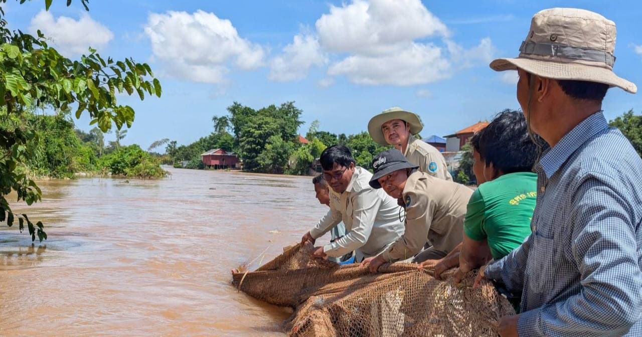 ជំនាញជលផល បំផ្លាញដាយចាប់ត្រី ចំនួន ៣មាត់ នាពេលចុះត្រួតពិនិត្យ និងបង្រ្កាបបទល្មើស ២ករណី នៅក្នុងភូមិសាស្ត្រស្រុកកងមាស